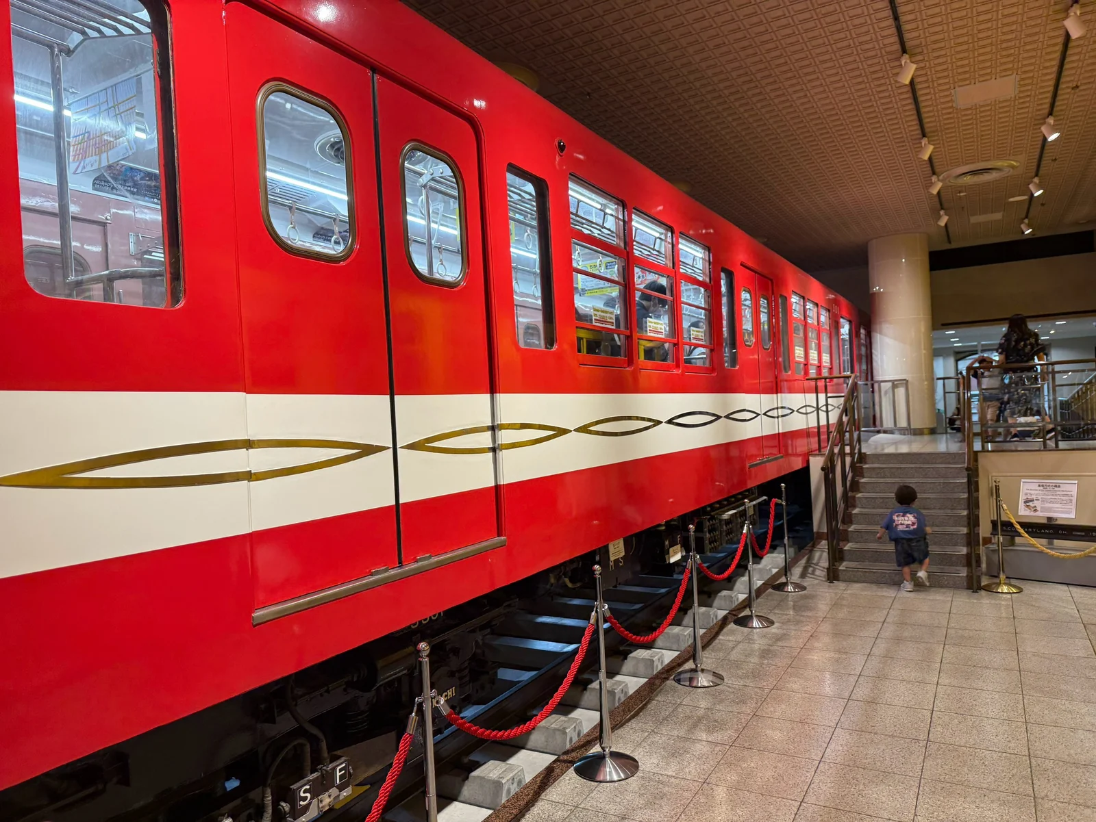地下鉄博物館に展示された丸ノ内線301号車